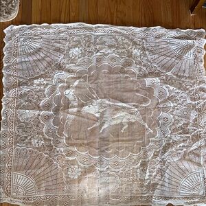 Elegant Lace Tablecloth with BULLFIGHTER Intricate Design
